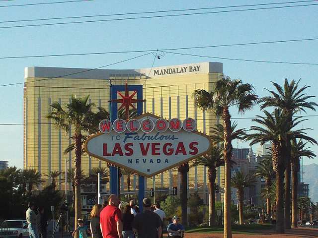 Welcome to Fabulous Las Vegas sign 2009