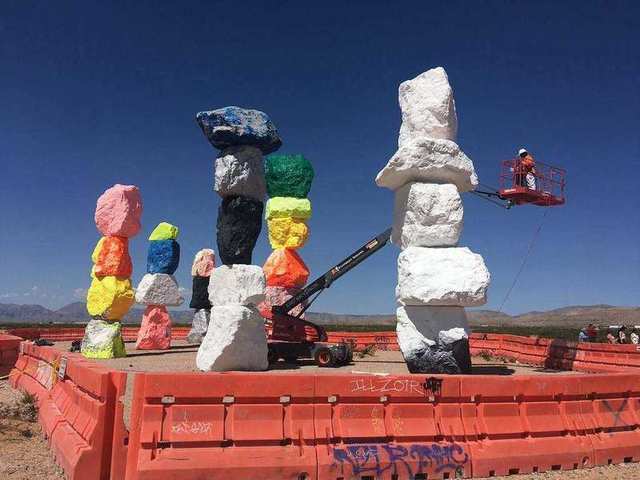 Seven Magic Mountains 05.2019
